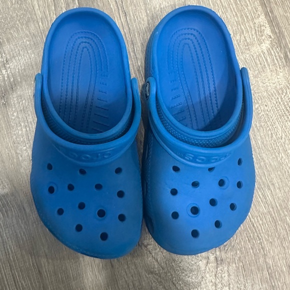 Crocs - Picture 6 of 9